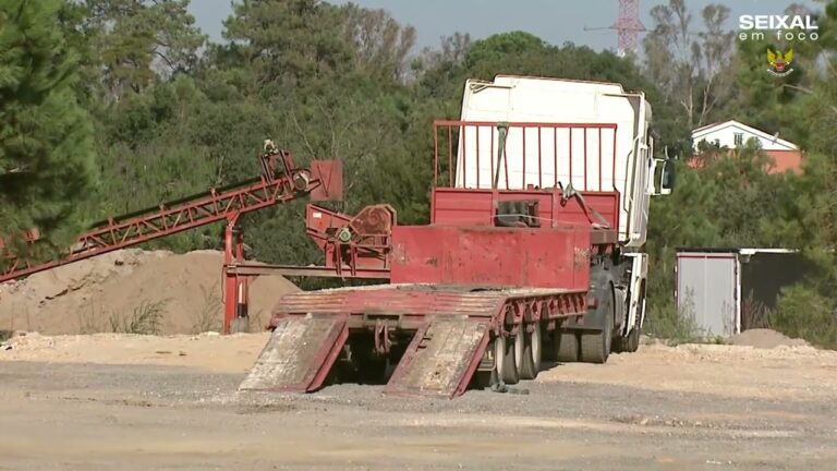 Telereboques Seixal: Soluções Eficientes para Transporte de Cargas